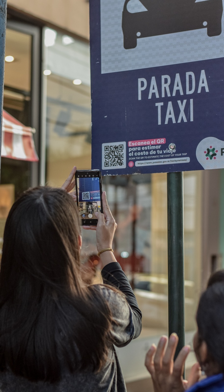Usuarios de taxis y remises cuentan con la app Moviposadas imagen-51