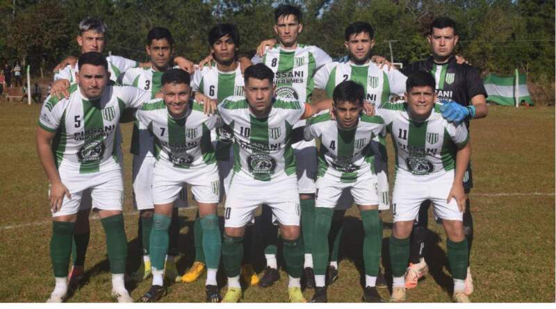 Fútbol posadeño: Yacutinga es de primera imagen-7