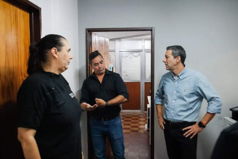 Ministro Pérez recorrió la sede de Cibercrimen y evaluó despliegue operativo imagen-2