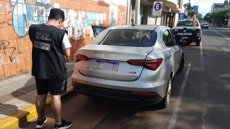 Posadas: Recuperaron un vehículo buscado por la Justicia durante un procedimiento policial imagen-2