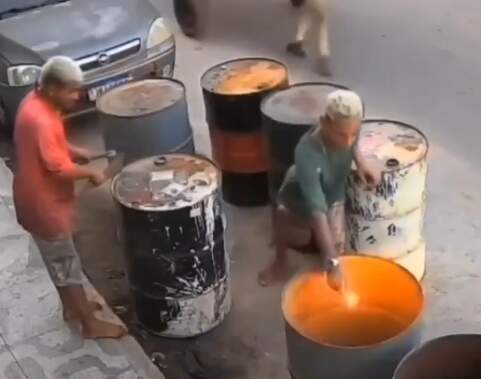 Brasil: Jugaban con un encendedor y provocaron una explosión: dos jóvenes resultaron heridos tras estallar un barril en Recife imagen-11