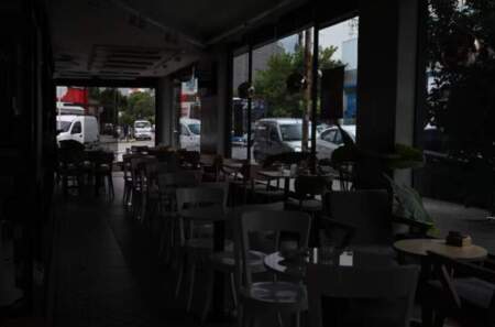 Un apagón masivo afectó el AMBA: hubo cortes de luz en varios barrios de CABA y provincia de Buenos Aires imagen-2