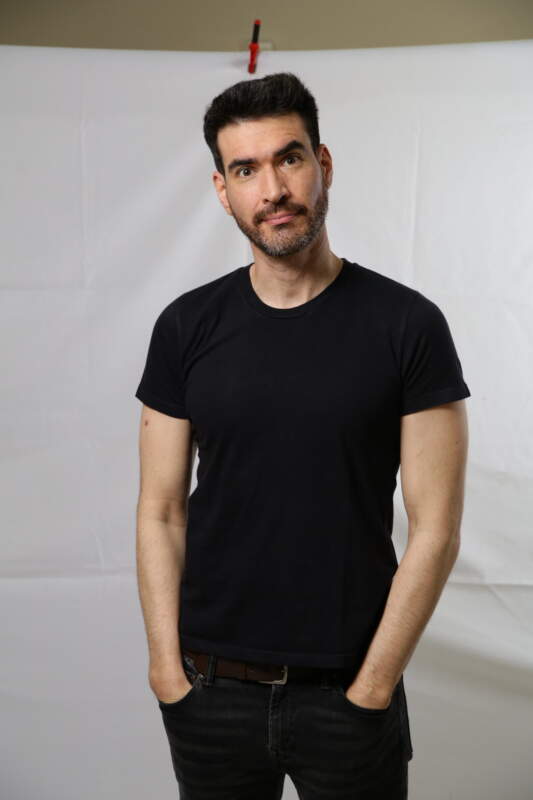 Juanse Buzó presenta su nuevo unipersonal "es todo un tema" en Posadas imagen-2