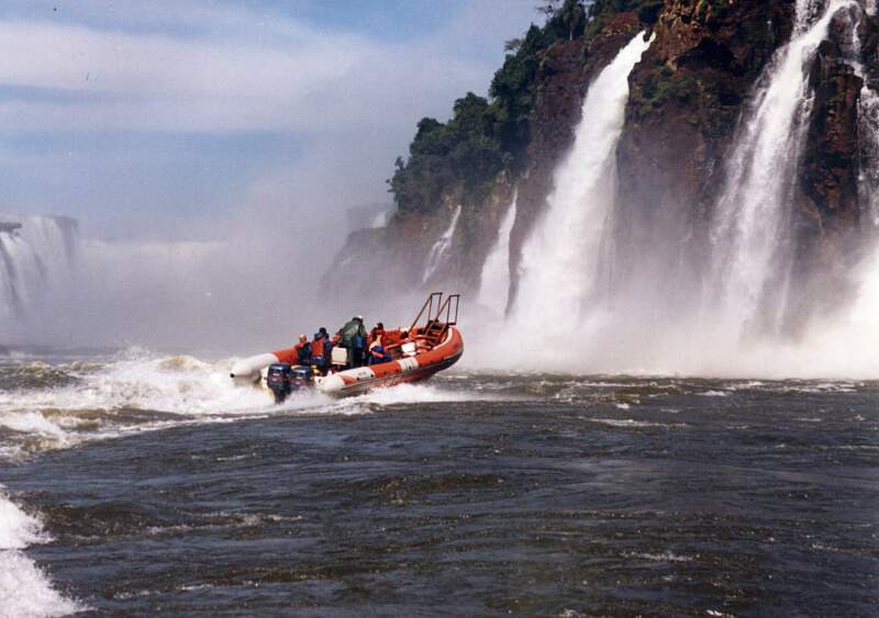 Cataratas del Iguazú registró más de 50 mil visitantes y 85 % de ocupación hotelera en los primeros diez días de enero imagen-6