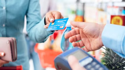 Cambios en la tarjeta de crédito: se usa menos para financiar compras y más para llegar a fin de mes imagen-8