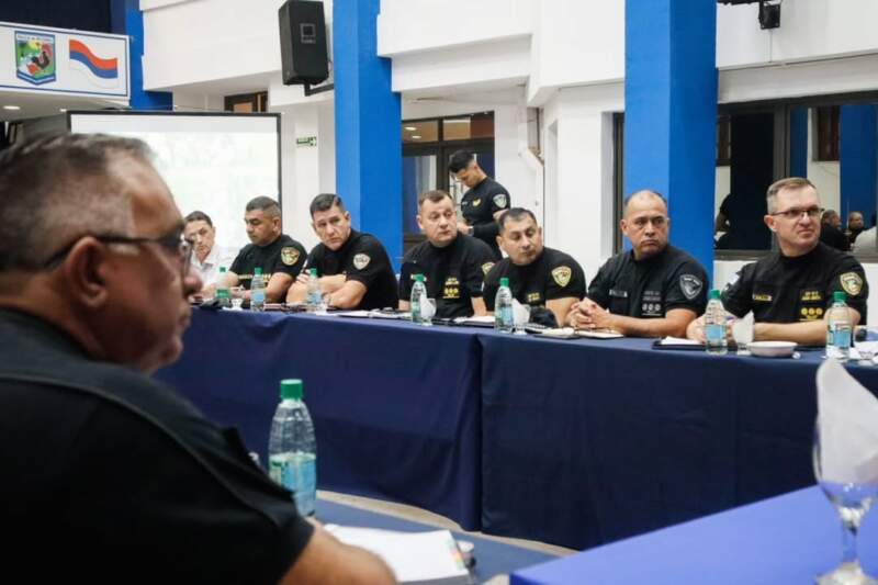El ministro Marcelo Pérez definió junto a la Policía de Misiones el rumbo de la política de seguridad para 2026 imagen-4