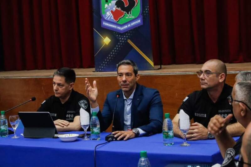 El ministro Marcelo Pérez definió junto a la Policía de Misiones el rumbo de la política de seguridad para 2026 imagen-6