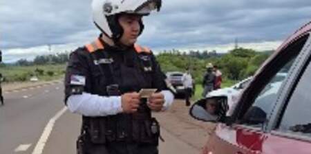 "El 2025 nos encontró en las calles, en los barrios, en cada pueblo de Misiones": con un video alusivo, la Policía despidió al "año viejo" imagen-3