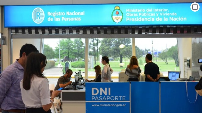 Otra renuncia en el Gobierno de Milei: Pablo Santos dejará la conducción del Renaper el 1ro de febrero imagen-12