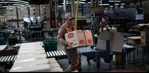 Los planes de achique que ya anunciaron varias empresas ponen en la cuerda floja a casi 2.300 puestos de trabajo imagen-8