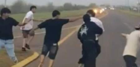 Corrientes: batalla campal en la ruta 12, a la salida de un boliche en Ituzaingó imagen-5