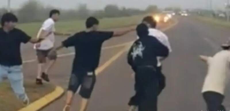 Corrientes: batalla campal en la ruta 12, a la salida de un boliche en Ituzaingó imagen-18