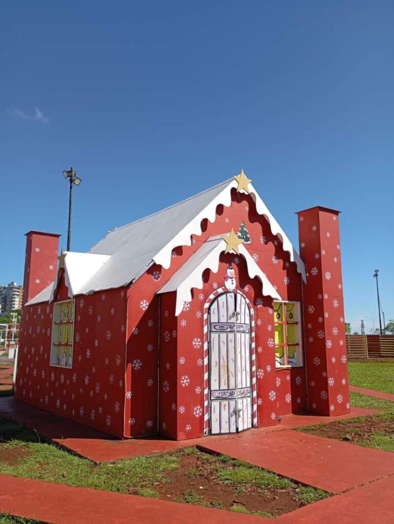 Destrozos en la casita de Papá Noel del Parque de las Fiestas imagen-44