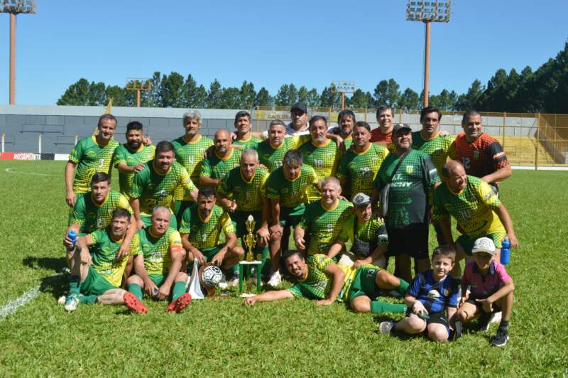 El Decano campeón del fútbol senior 5 El Decano campeón del fútbol senior imagen-4