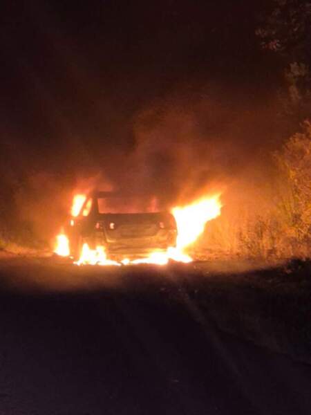 Incendio vehicular en Cerro Corá: un automóvil se prendió fuego sobre la Ruta Provincial N.º 3 imagen-38