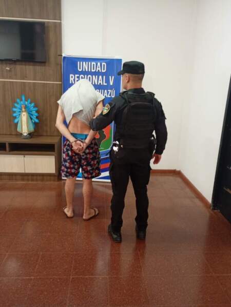 Robo de dólares y reales: fue detenido el delincuente "Cangrejo" en Puerto Iguazú tras comprarse un auto con el botín imagen-7