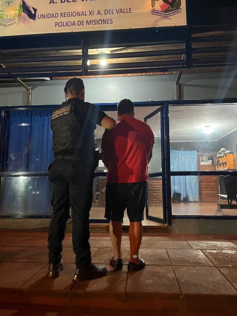 Iba armado y alcoholizado a “arreglar cuentas”: la Policía lo interceptó en un control imagen-2