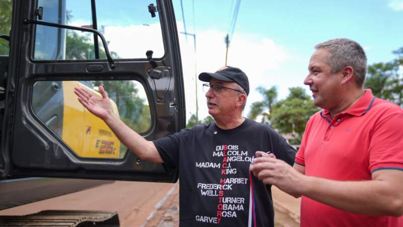 Passalacqua encabezó una jornada de supervisión de obras y entrega de equipamiento en Alba Posse imagen-8