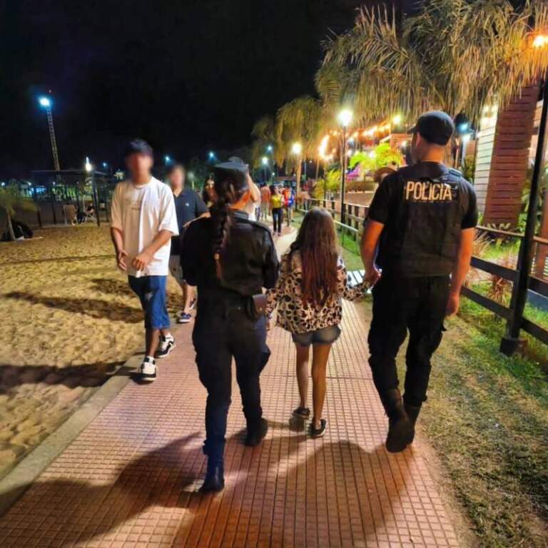 La presencia policial en espacios públicos posibilitó la detección y protección de menores que se encontraban desorientados en Apóstoles, San Ignacio y Posadas imagen-31