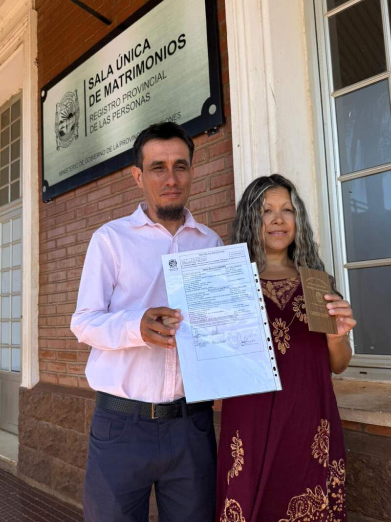 Martes 13: parejas desafiaron la superstición "no te cases ni te embarques" y dieron en sí en Posadas imagen-7