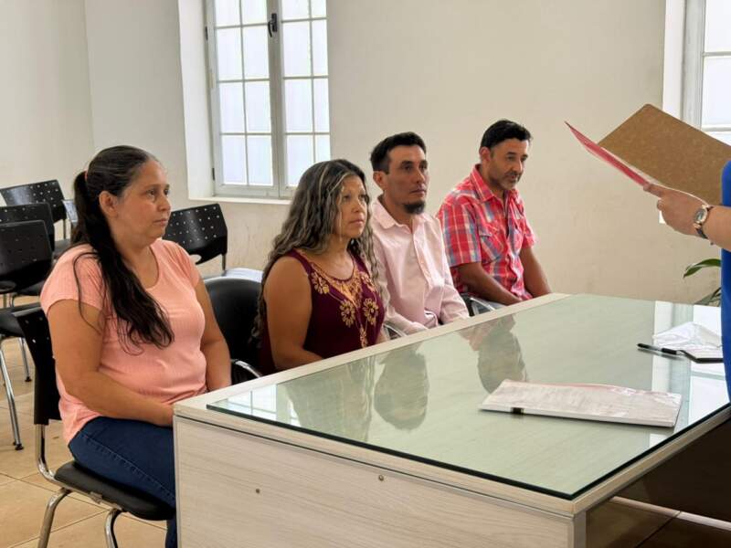 Martes 13: parejas desafiaron la superstición "no te cases ni te embarques" y dieron en sí en Posadas imagen-2