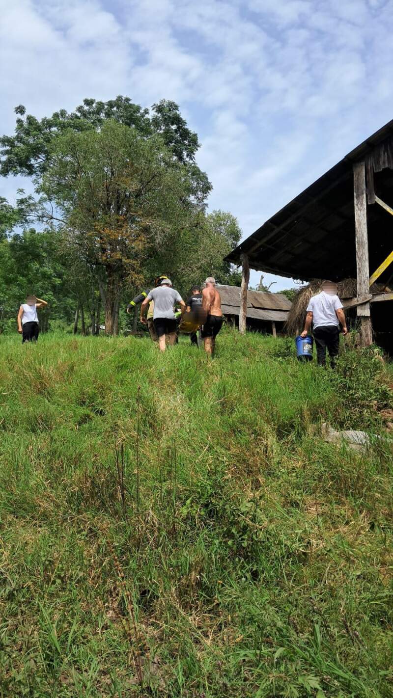 Accidente laboral en El Soberbio: un operario sufrió lesiones tras la explosión de una caldera de citronela imagen-2