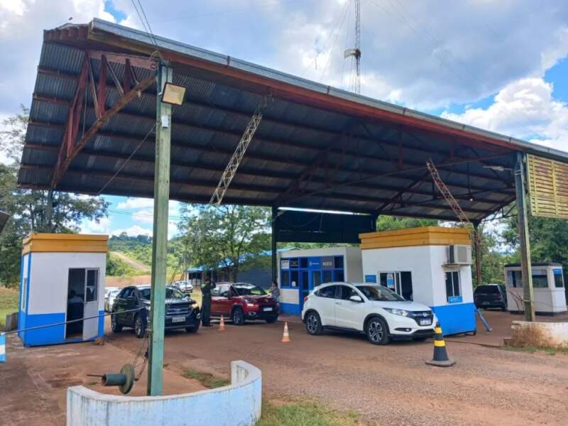 En la primera quincena de enero el cruce de argentinos a Brasil por Paso Rosales bajó un 55 % respecto al mismo período del año pasado imagen-8