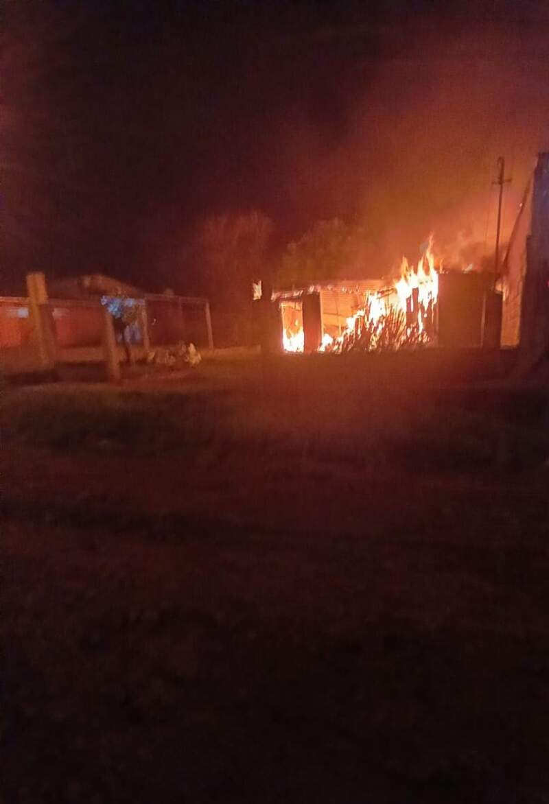 Incendio de vivienda en San Javier: una adolescente que manipulaba combustible y un encendedor resultó lesionada Incendio de vivienda en San Javier: una adolescente que manipulaba combustible y un encendedor resultó lesionada imagen-1