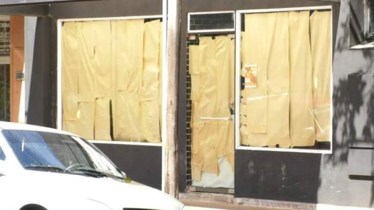 Advierten que en Misiones, un 30% de empleados del comercio perdieron su trabajo por cierres y achiques de locales Advierten que en Misiones, un 30% de empleados del comercio perdieron su trabajo por cierres y achiques de locales imagen-49