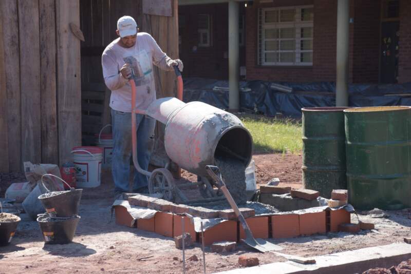La Municipalidad de Leandro N. Alem financia y construye dos nuevas aulas en la Escuela Provincial Nº 883 imagen-6