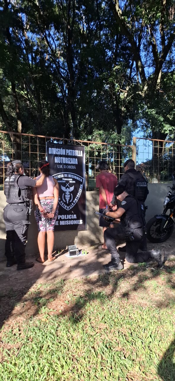 Una pareja fue demorada junto a su hijo adolescente por una serie de robos en Oberá Una pareja fue demorada junto a su hijo adolescente por una serie de robos en Oberá imagen-1