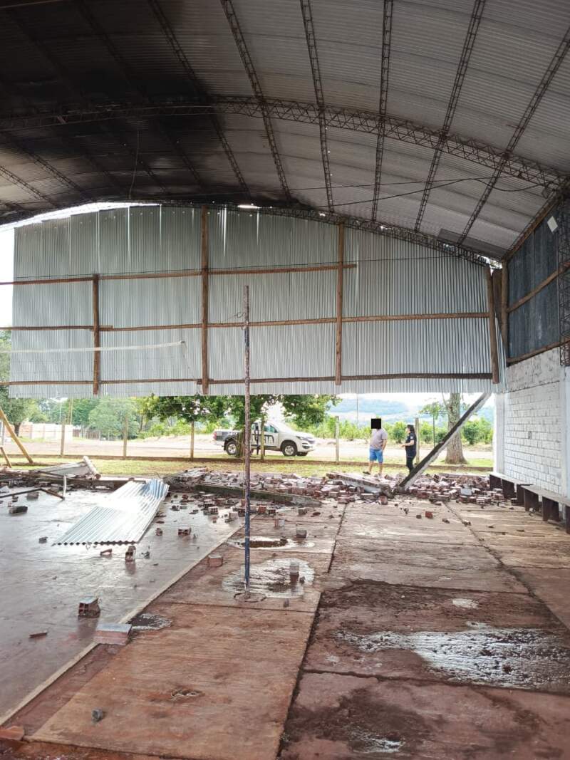 Relevaron daños ocasionados por el temporal en Colonia Aurora 7 Relevaron daños ocasionados por el temporal en Colonia Aurora imagen-6