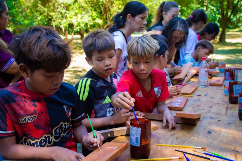 Con la plantación de árboles, se celebró el Día Mundial de la Reducción de Emisiones de CO₂ en la Capital Provincial del Aire Puro imagen-14