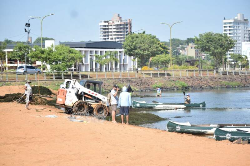 La Comuna posadeña refuerza los trabajos de limpieza en El Brete 7 La Comuna posadeña refuerza los trabajos de limpieza en El Brete imagen-6