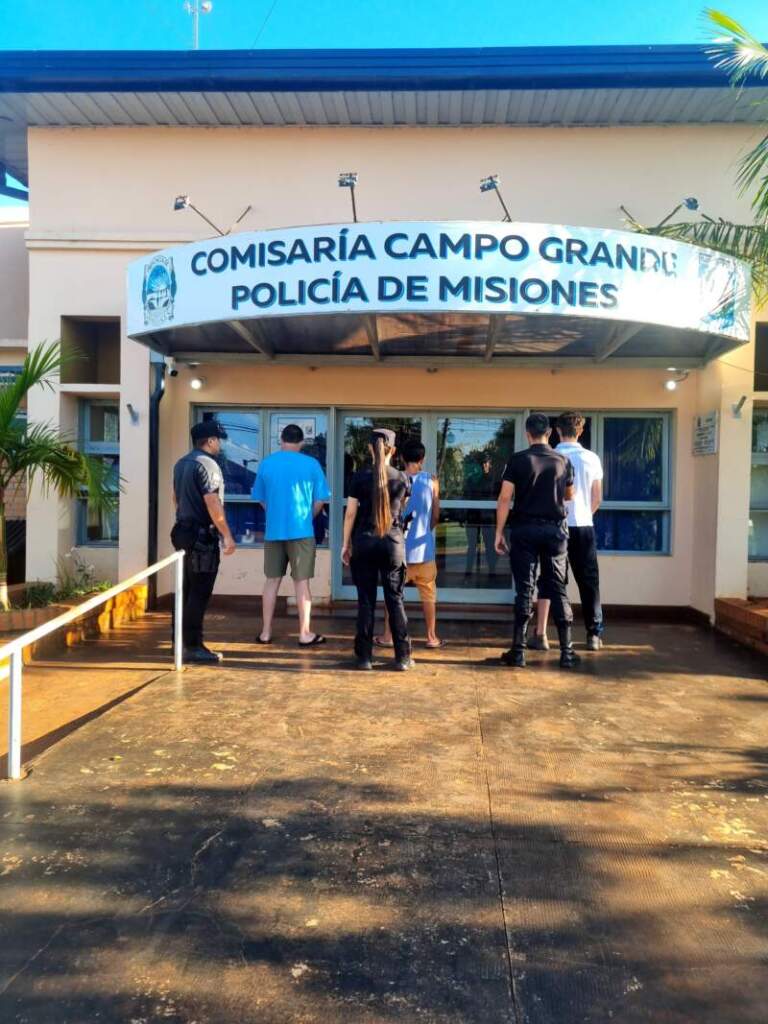 Allanamiento por abuso sexual derivó en tres detenidos y secuestro de cocaína en Campo Grande imagen-25