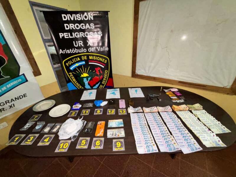 Allanamiento por abuso sexual derivó en tres detenidos y secuestro de cocaína en Campo Grande 3 Allanamiento por abuso sexual derivó en tres detenidos y secuestro de cocaína en Campo Grande imagen-2