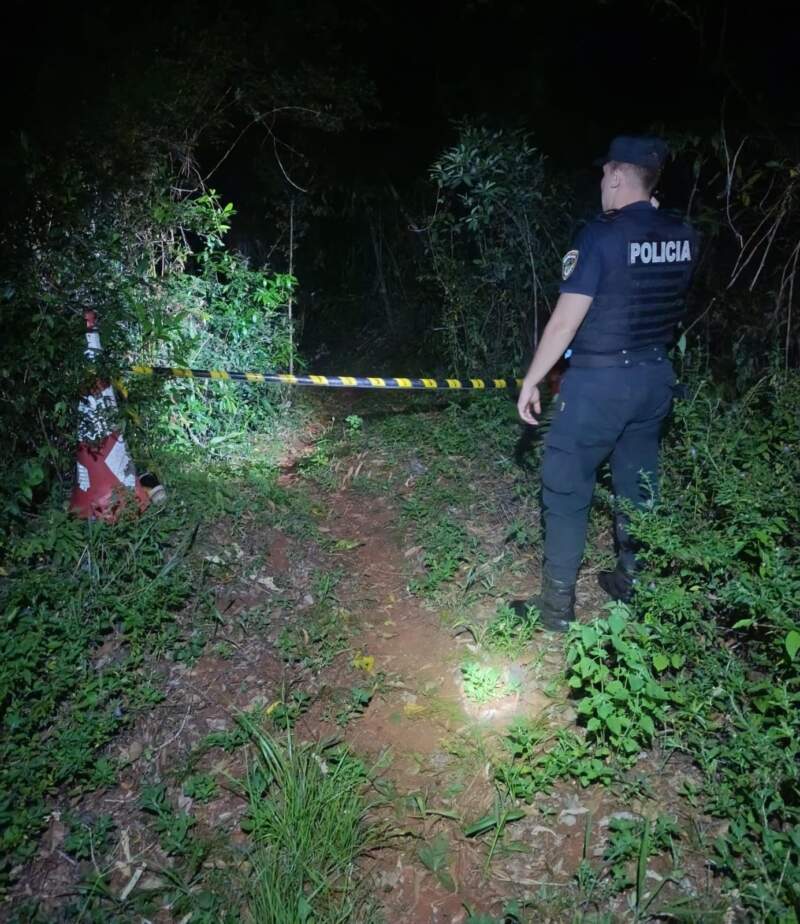 Eldorado: investigan la muerte de un hombre hallado en un pozo de agua sobre la Ruta Provincial 17 Eldorado: investigan la muerte de un hombre hallado en un pozo de agua sobre la Ruta Provincial 17 imagen-7