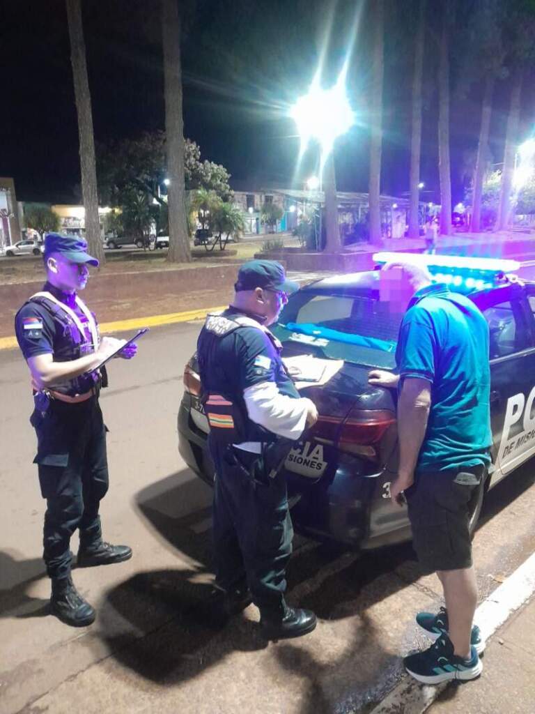 Dos conductores alcoholizados fueron demorados durante controles viales en San Vicente y Capioví imagen-23