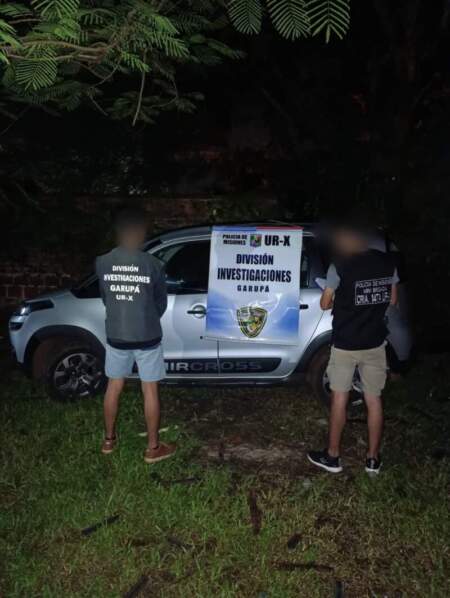 Robo insólito: ladrón puso a la venta el auto en Facebook y dijo que debía “scanearlo” dentro del Ejército Robo insólito: ladrón puso a la venta el auto en Facebook y dijo que debía “scanearlo” dentro del Ejército imagen-4