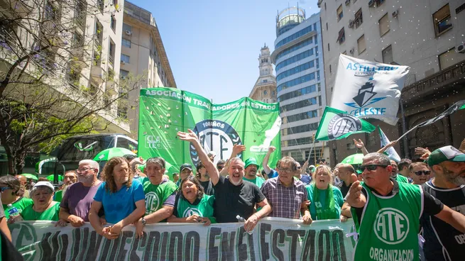 Estatales anunciaron un paro general para el 11 de febrero contra la reforma laboral imagen-68
