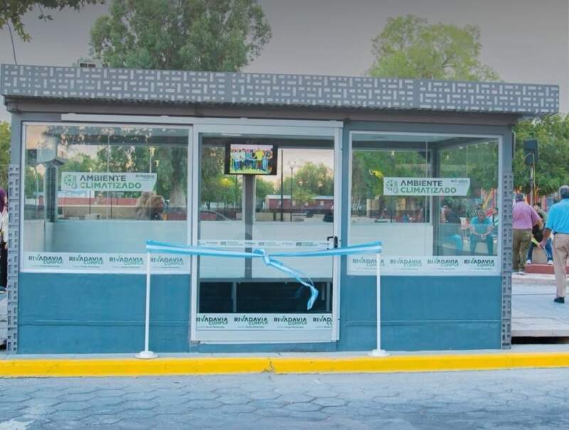 San Juan inauguró la primera parada de colectivos con aire acondicionado del país y pantallas con información en tiempo real San Juan inauguró la primera parada de colectivos con aire acondicionado del país y pantallas con información en tiempo real imagen-35