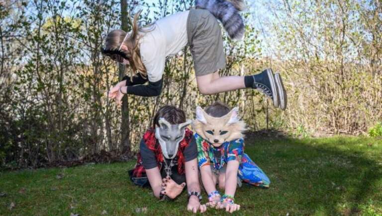 Therians en Posadas: convocan al primer encuentro de personas que se autoperciben animales en la plaza 9 de Julio imagen-50