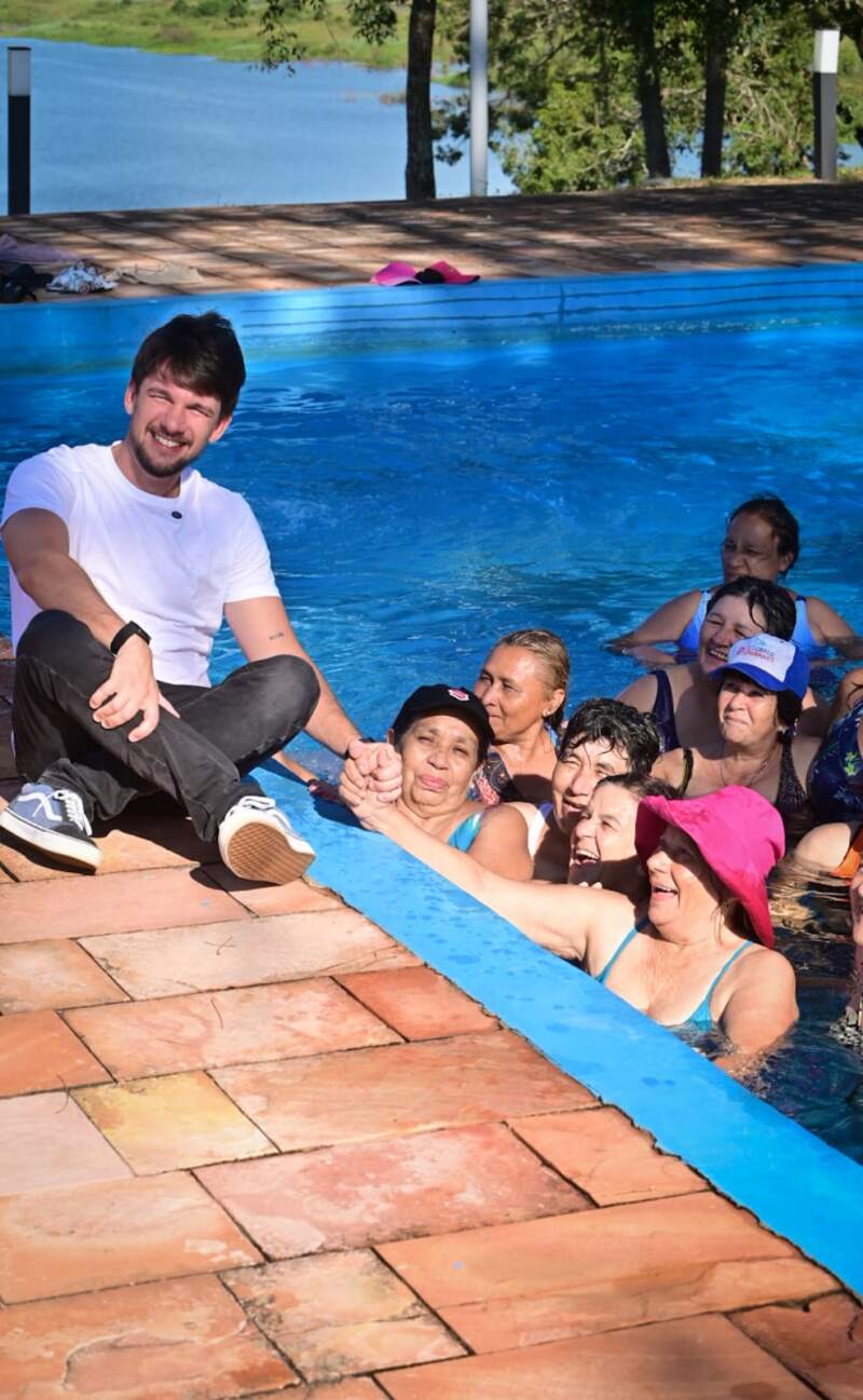 El Vicegobernador visitó a los Adultos mayores en el Yabebirí 11 El Vicegobernador visitó a los Adultos mayores en el Yabebirí imagen-10