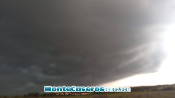 Corrientes: fuerte temporal en Monte Caseros imagen-4