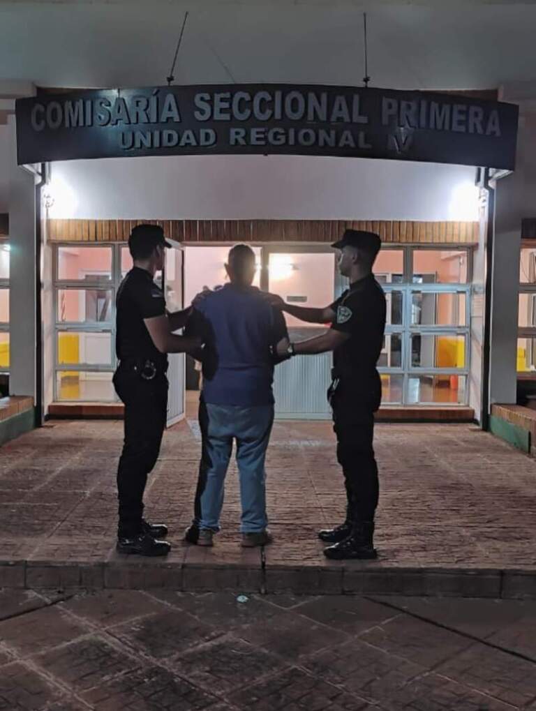 Puerto Rico: detuvieron a un hombre y recuperaron estructuras de hierro robadas de un taller municipal imagen-46