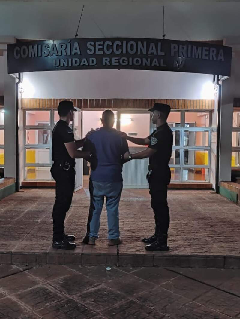 Puerto Rico: detuvieron a un hombre y recuperaron estructuras de hierro robadas de un taller municipal imagen-12