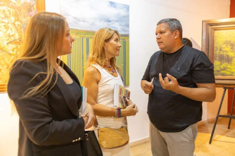 Presentaron en Posadas el libro “Educación Digital Integral en la escuela” y debatieron sobre el impacto de las pantallas en la infancia 9 Presentaron en Posadas el libro “Educación Digital Integral en la escuela” y debatieron sobre el impacto de las pantallas en la infancia imagen-8