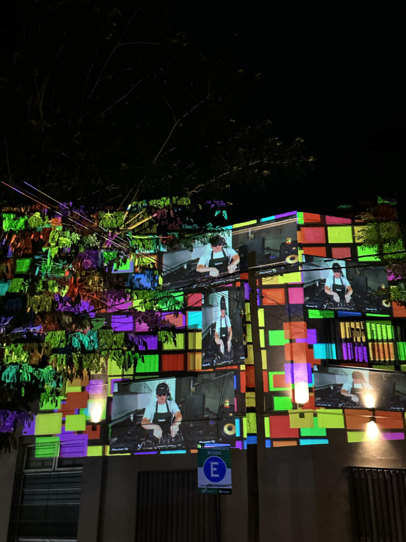 Wacho Sessions: música, mapping y gastronomía en una apuesta cultural en La Esquina del Barrio imagen-15