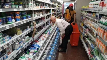 La canasta de alimentos saltó casi 6% en enero y una familia necesitó más de $1.360.000 para no caer en la pobreza imagen-2