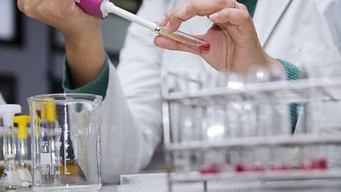 La Anmat canceló más de 60 habilitaciones a droguerías y laboratorios imagen-2